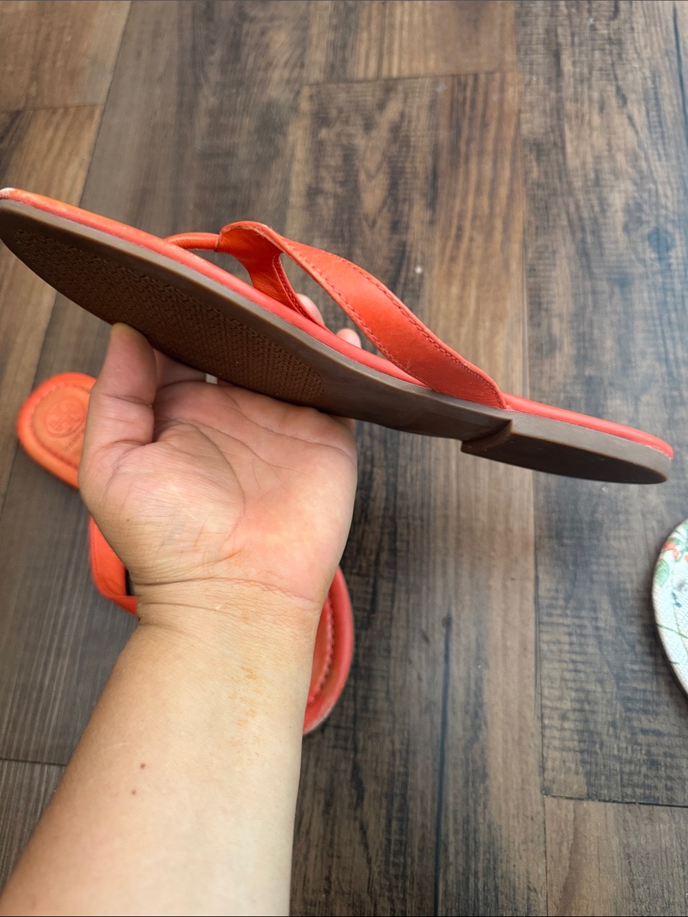 Tory Burch Orange Leather Logo Thong Sandals - Picture 10 of 15